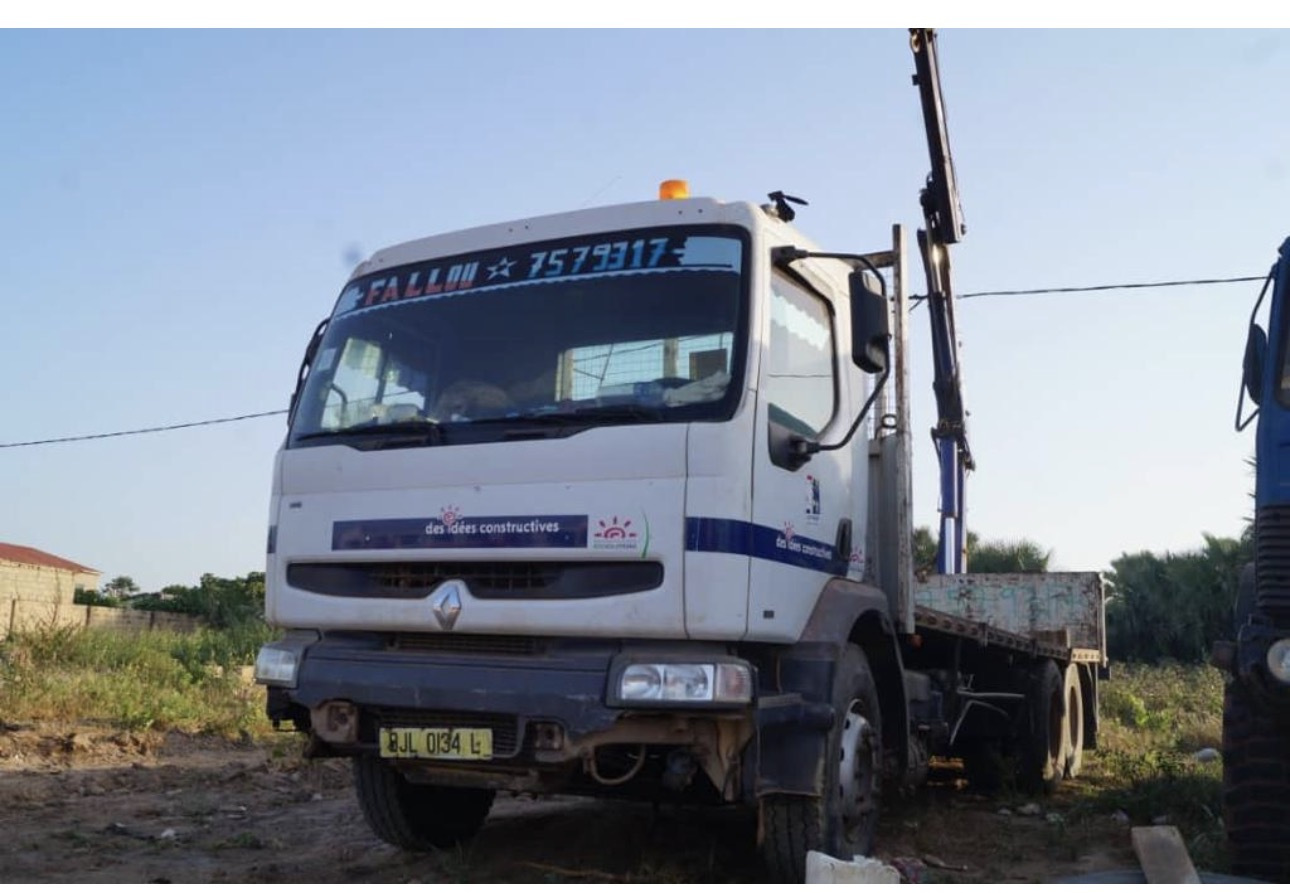 Crane Truck